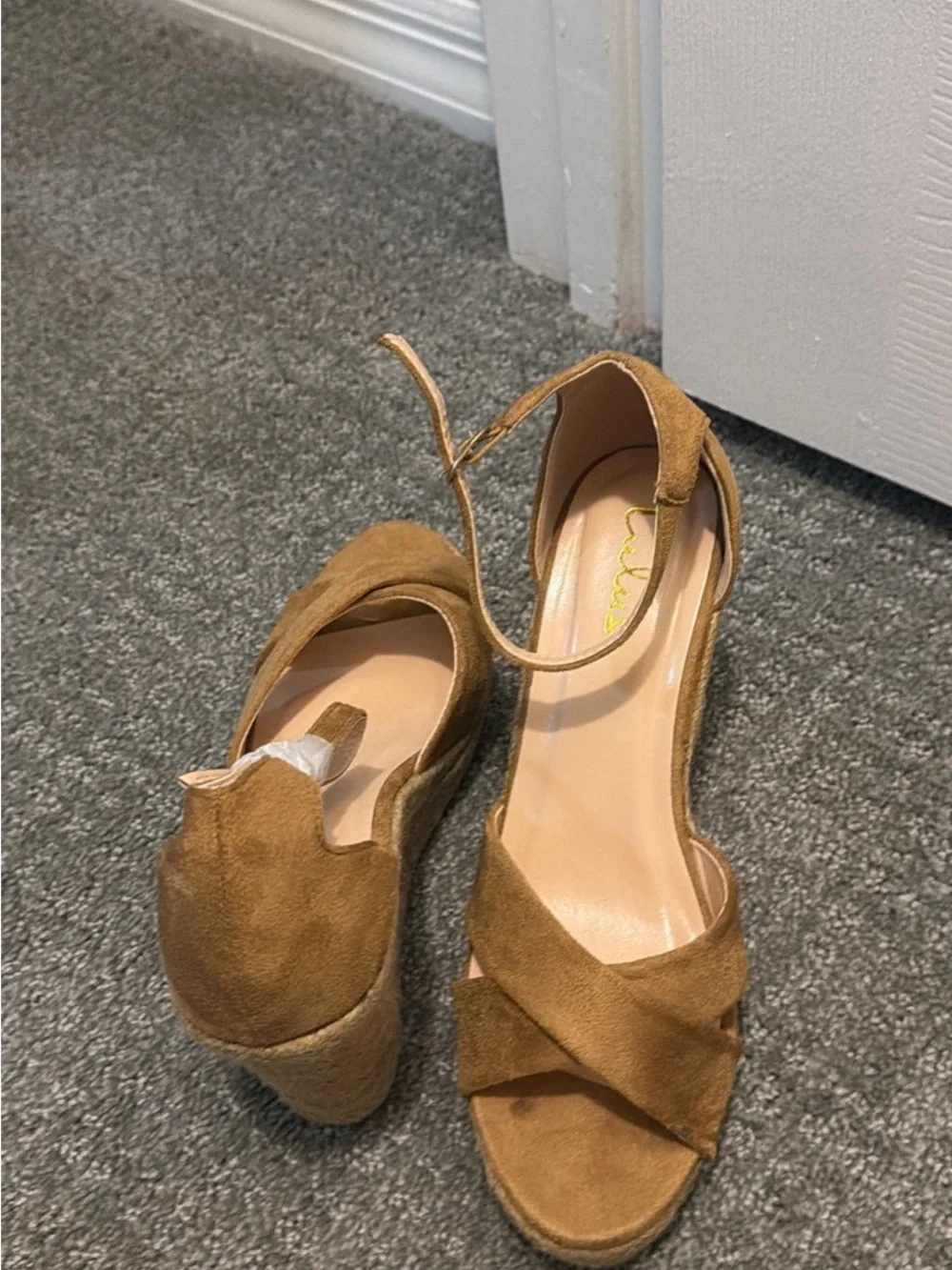 Lulus crisscross suede